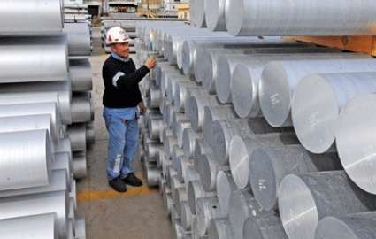 ظرفیت تولید آلومینیوم ۷۸۰ هزار تن و فولاد ۴۰ میلیون تن می‌شود