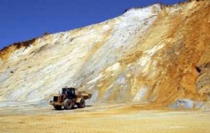 وزارت صنعت آثار زیست محیطی فعالیت معدنی را شفاف کند