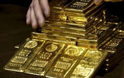 پیشتازی طلا به سوی رکورد ۱۳۵۰ دلار