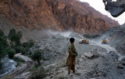 استفاده از ذخایر معدنی تاکتیک ترامپ است؛ مردم افغانستان سودی نخواهند برد