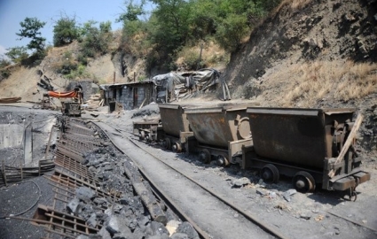 تونل شماره ۲ معدن سنگ تخت آزادشهر با رای دادگاه تعطیل شد