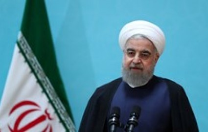 آمریکایی‌ها از یک طرف ملت ایران را تحت فشار قرار می‌دهند از طرف دیگر پیغام مذاکره می‌دهند