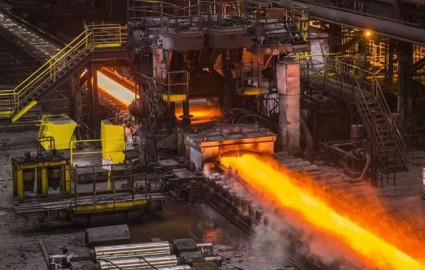 صادرکنندگان فولاد کمتر از یک سوم ارز صادراتی را به کشور برگردانده اند