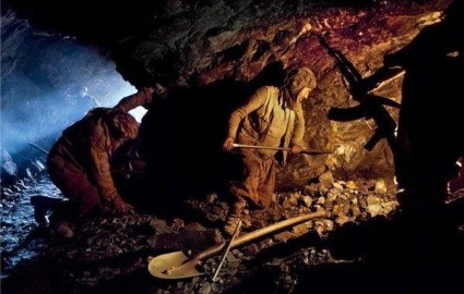 هویت ۴ کارگر حادثه معدن زغال سنگ البرز مرکزی مشخص شد