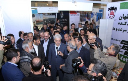 تولید ریل ملی در ذوب آهن اصفهان ، افتخاری بزرگ برای کشور است