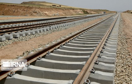 زیرسازی خطوط ایستگاه راه‌آهن چادرملو به پایان رسید