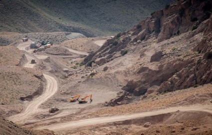 برداشت غیر اصولی معدن بوکسیت تاش از قله شاهوار