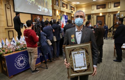 مدال افتخار ملی صادرات به ذوب آهن اصفهان رسید