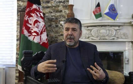نبیل: بخشش معادن افغانستان به شرکت استرالیایی خیانت ملی است