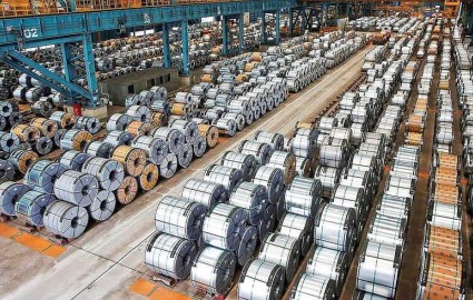عبور از مرز ۷ میلیون و ۶۰۰ هزار تن فروش انواع محصولات شرکت فولاد مبارکه در سال «جهش تولید»