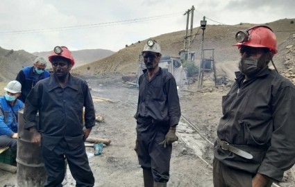 علت اصرار به کار کارگران زغال سنگ در روز کارگر چه بود؟